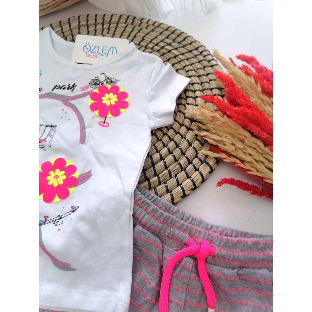 Çiçekli Park Tişört&Şort 2'li Takım