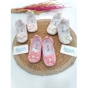 Gül Aksesuarlı Bilekten Cırtcırt Babet