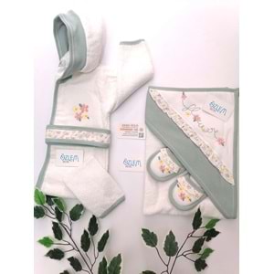 Çiçek Desen Havlu&Bornoz Seti