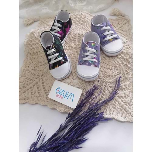 Yıldızlı Model Bağcıklı Bebek Ayakkabısı