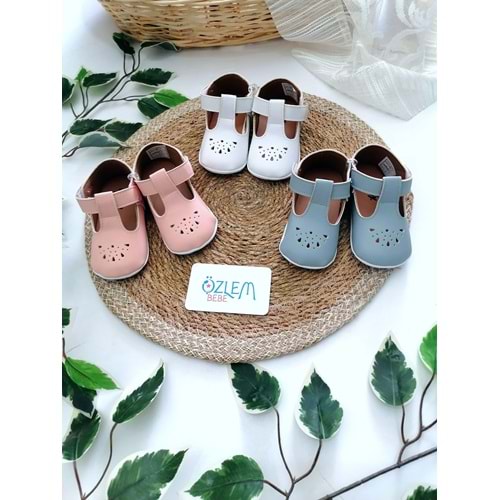 Cırtcırtlı Çiçek Bebek Ayakkabı