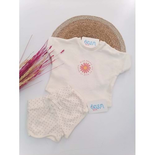 Minik Çiçek Şortlu Takım