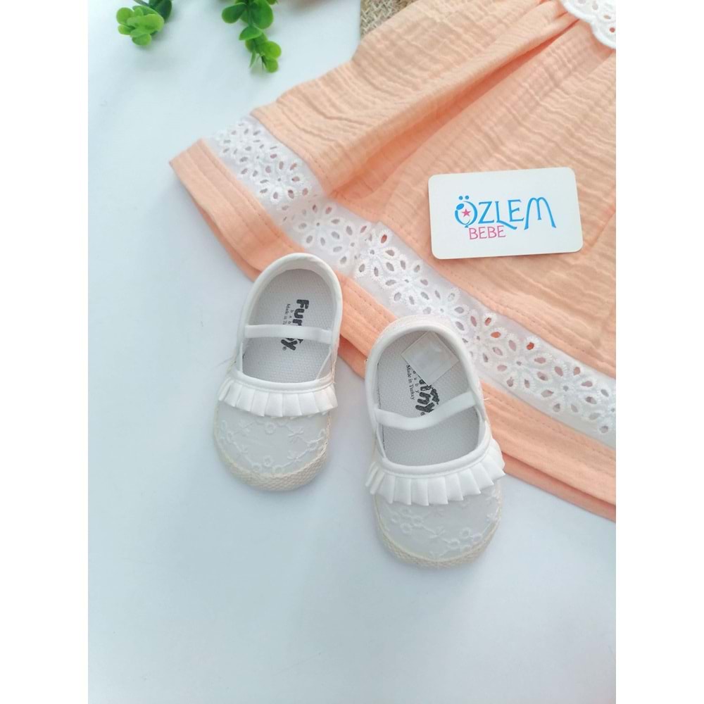 Güpür Yaka Eteği Dantel Müslin Elbise