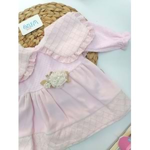 Güpürlü Geniş Yaka Kadife Elbise