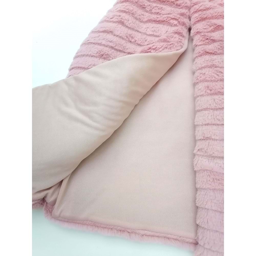 Elyaf Dolgulu Çizgili Doku Peluş Yelek