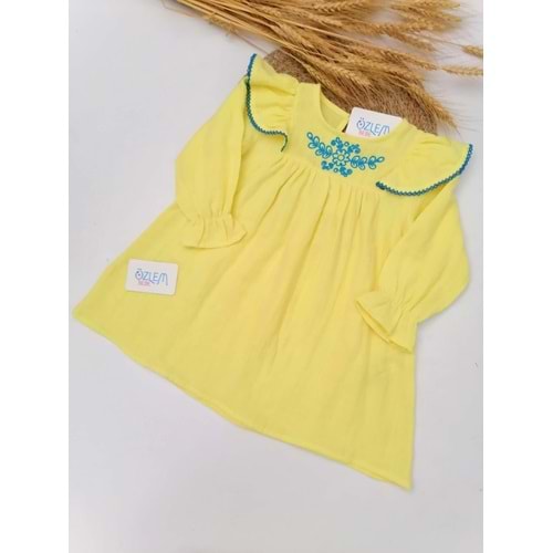 Yakası Nakışlı Sarı Müslin Elbise