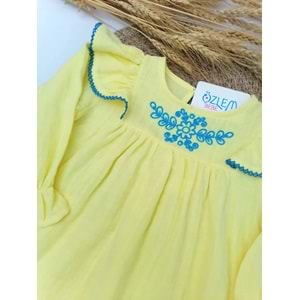 Yakası Nakışlı Sarı Müslin Elbise