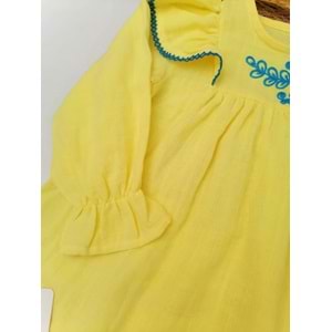 Yakası Nakışlı Sarı Müslin Elbise