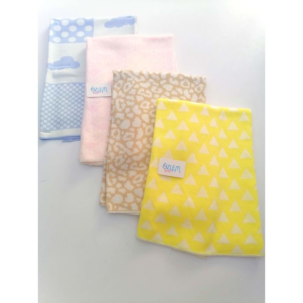 Kalp Desenli Pembe Merserize Battaniye